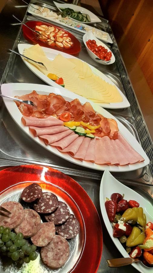 Weinhotel Hubertus Garni Klotten Ngoại thất bức ảnh