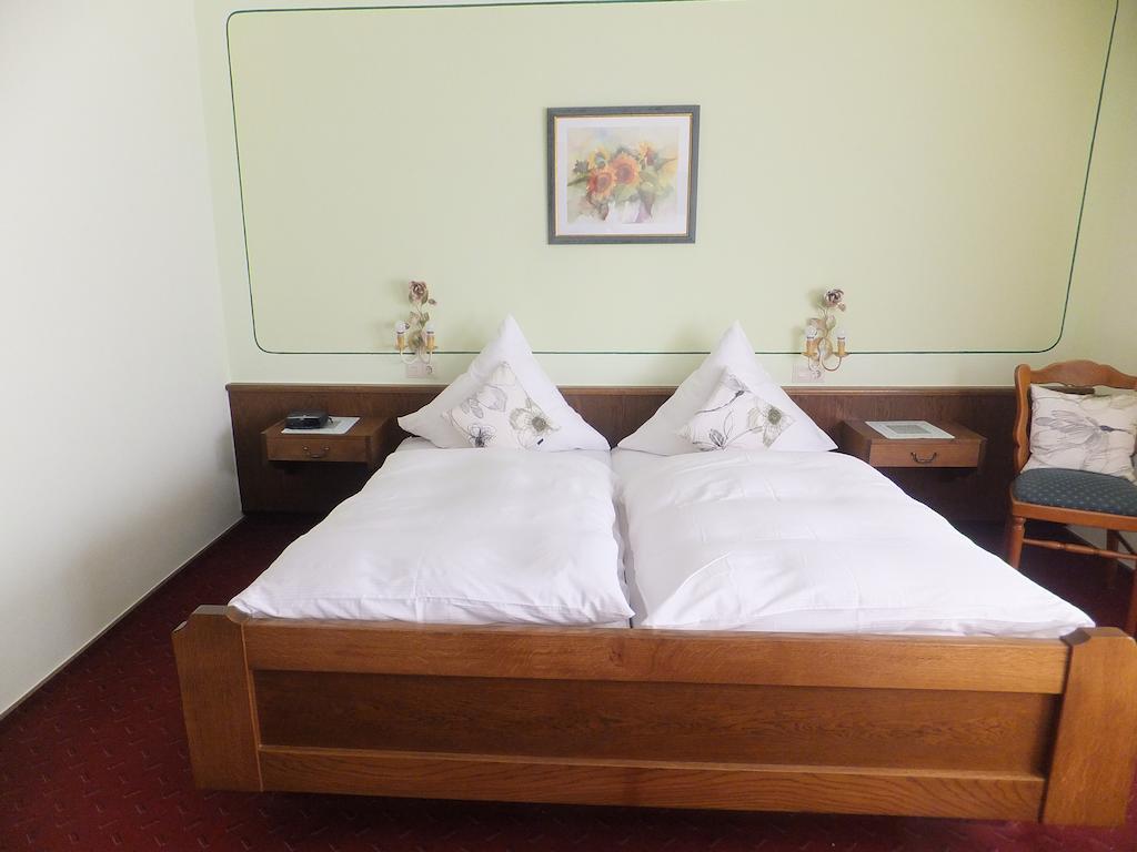 Weinhotel Hubertus Garni Klotten Phòng bức ảnh