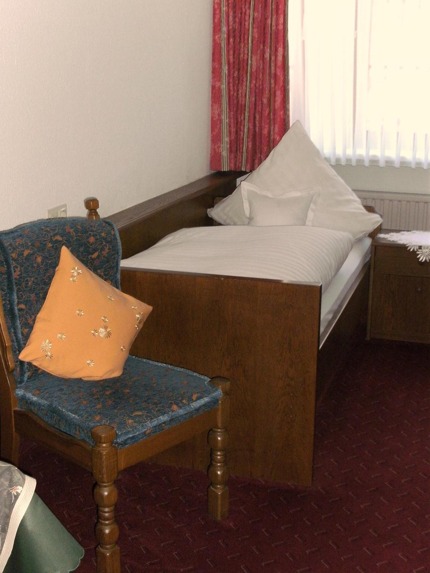 Weinhotel Hubertus Garni Klotten Ngoại thất bức ảnh