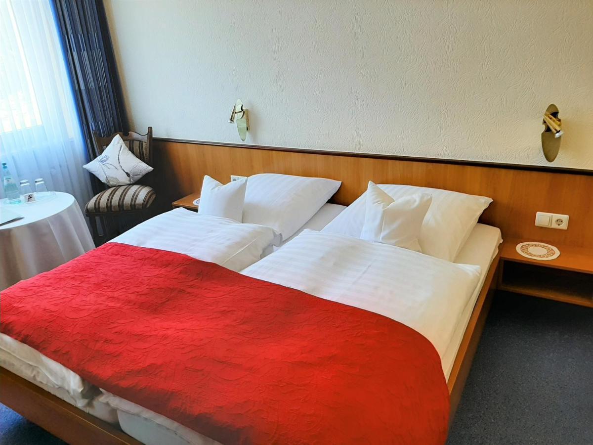 Weinhotel Hubertus Garni Klotten Ngoại thất bức ảnh